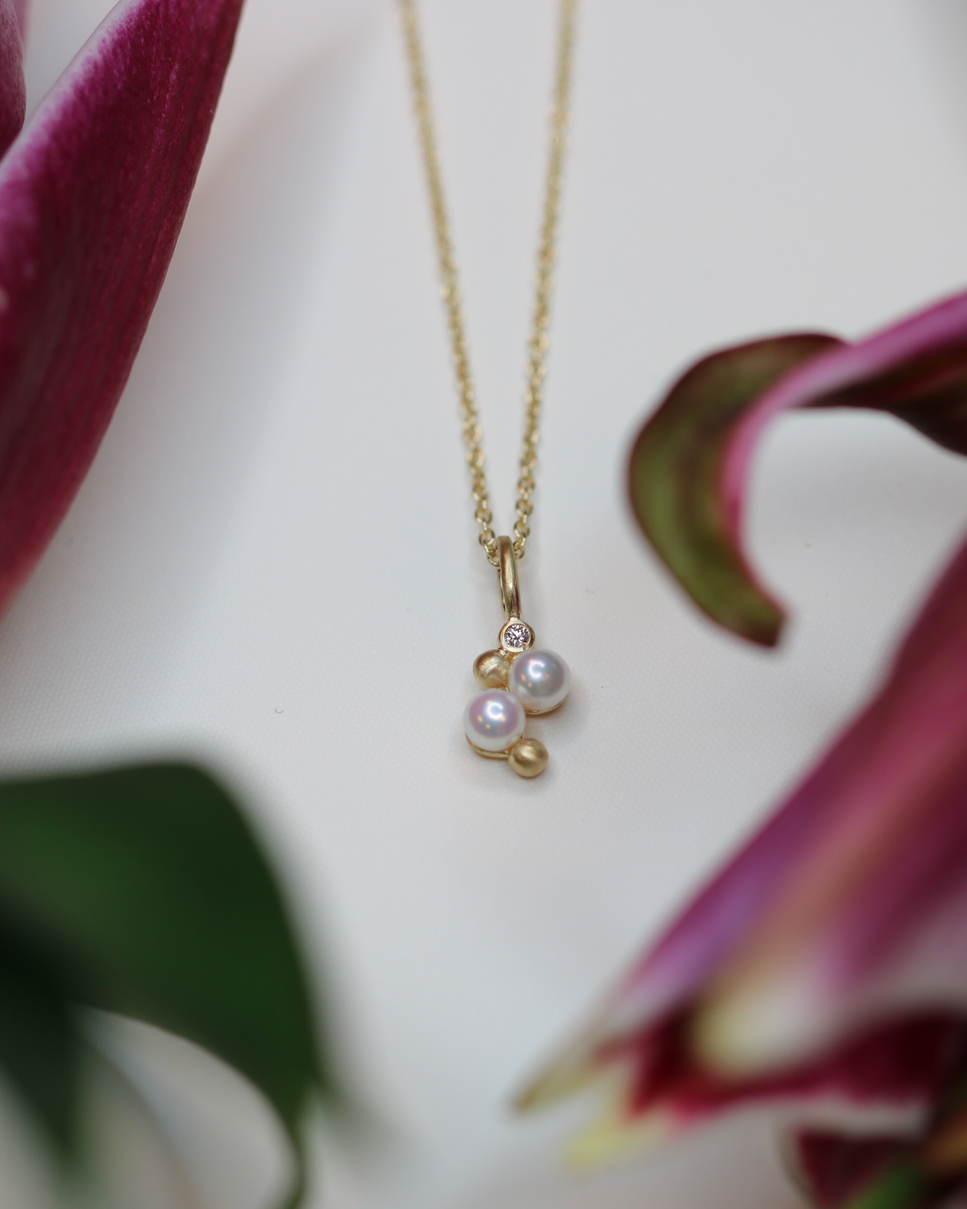 Orbit Dot Perle Anheng - 18kt Gult Gull