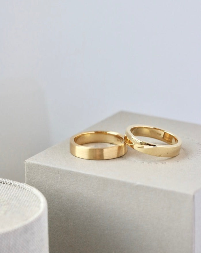 Meant to Be His True Love - 18kt Gult Gull