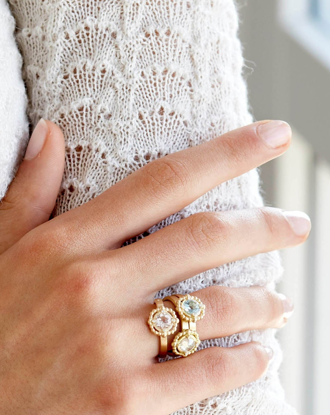 Orbit Blue Ring - 18kt Hvitt Gull