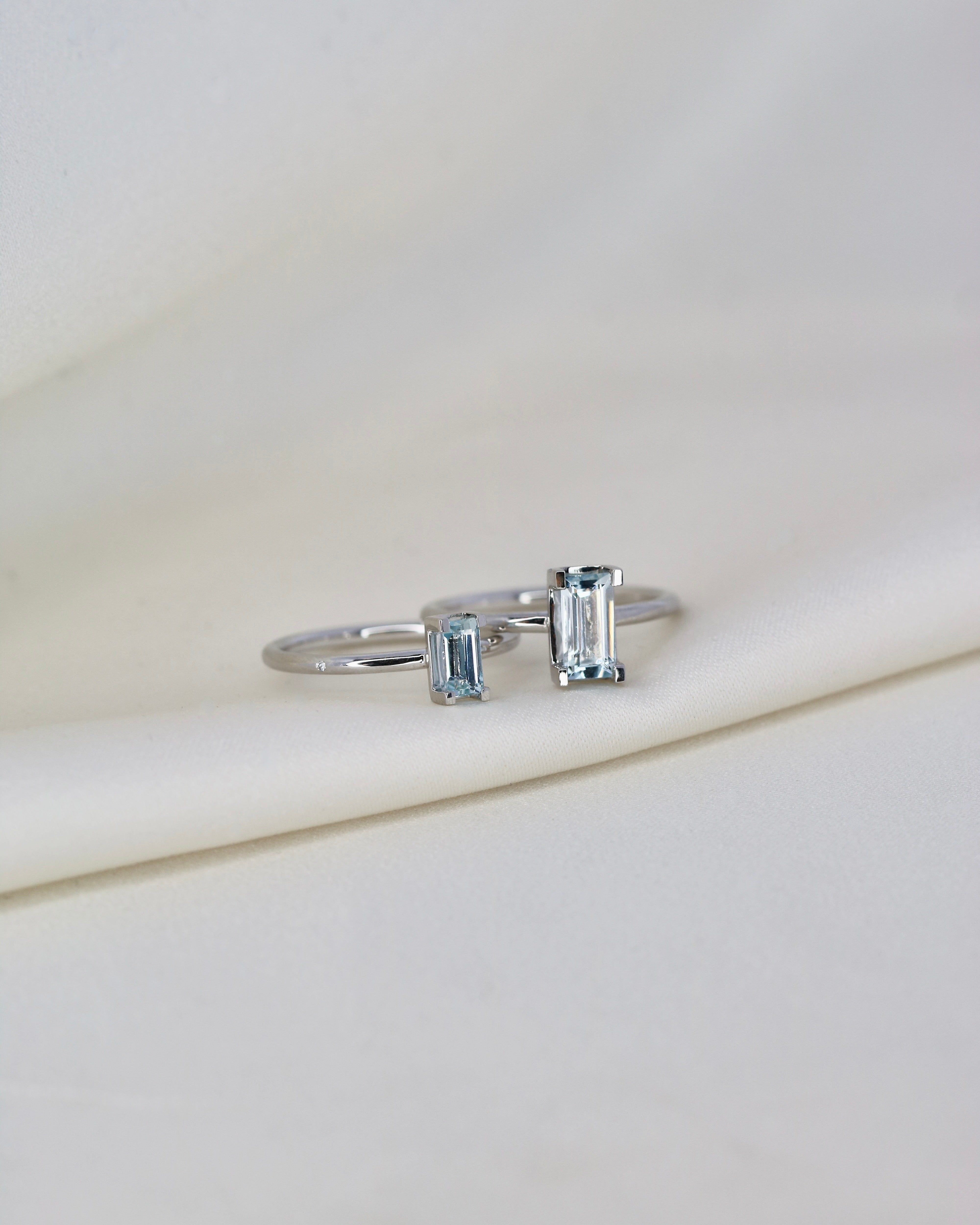 Nord Blue Ring Turned - 18kt Hvitt Gull