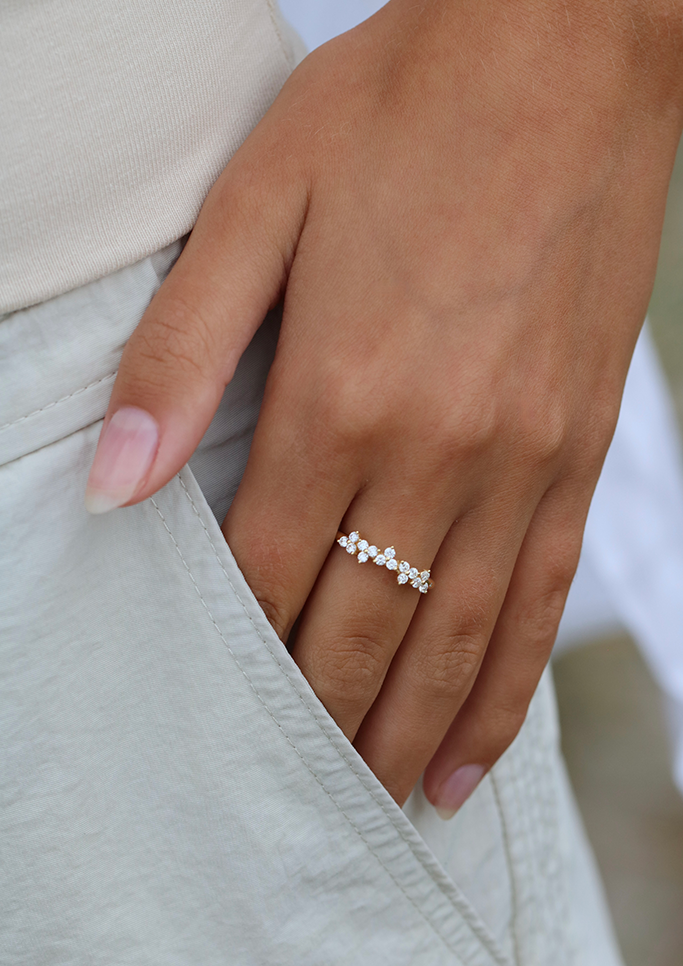 Fryd Diamantring L - 18kt Hvitt Gull