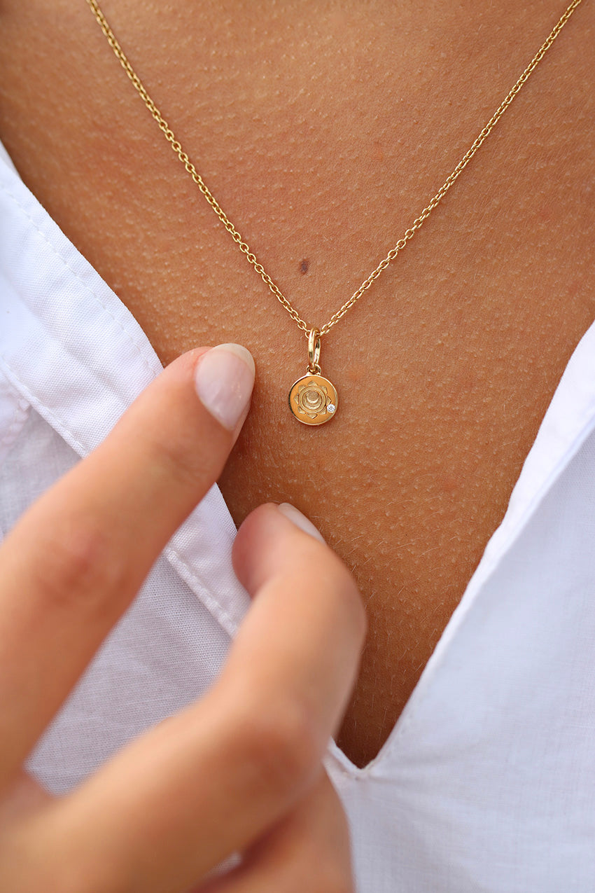 Inner Peace Sakralchakra Anheng - 18kt Gult Gull