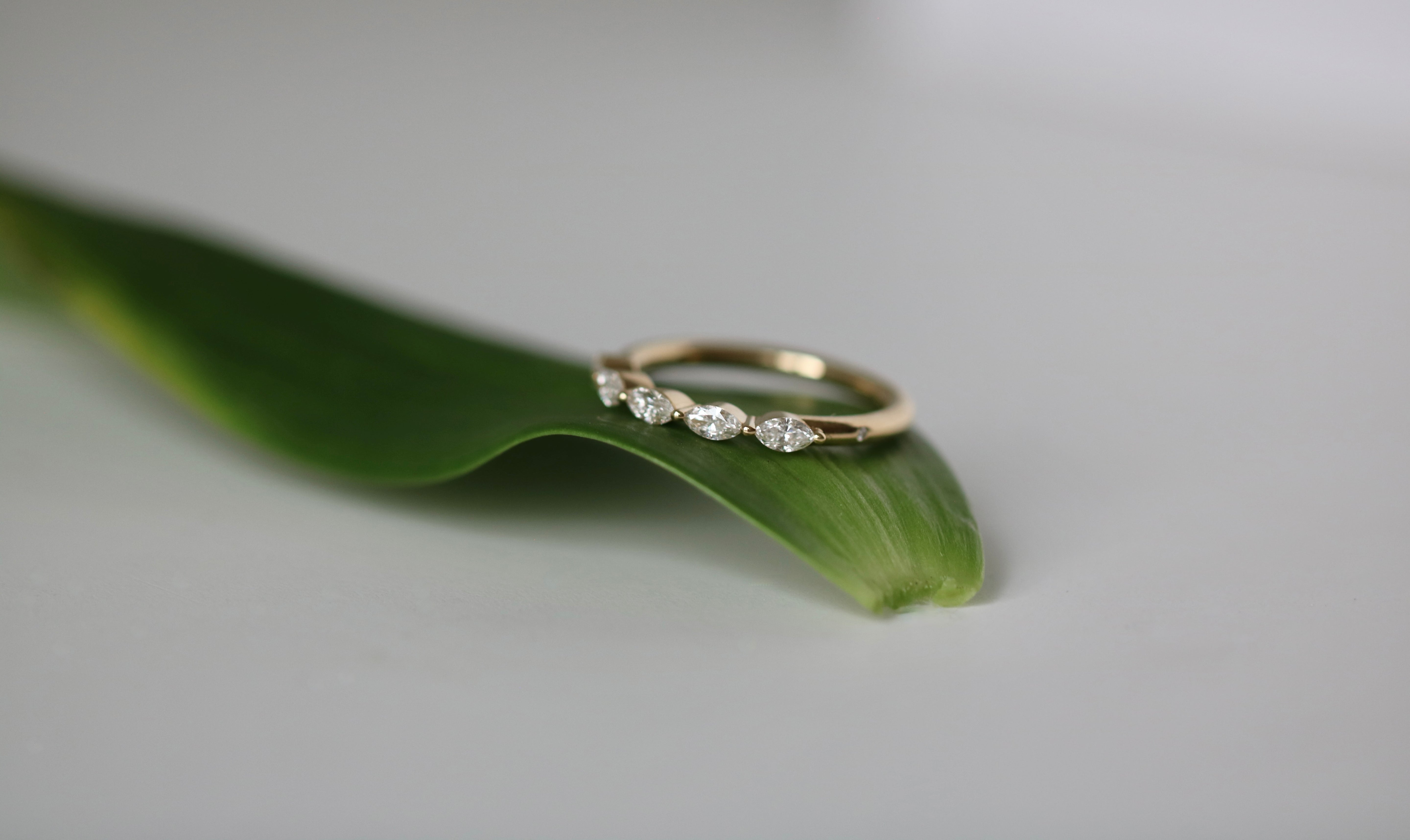 Meant to be her love ring - 18kt Gult Gull