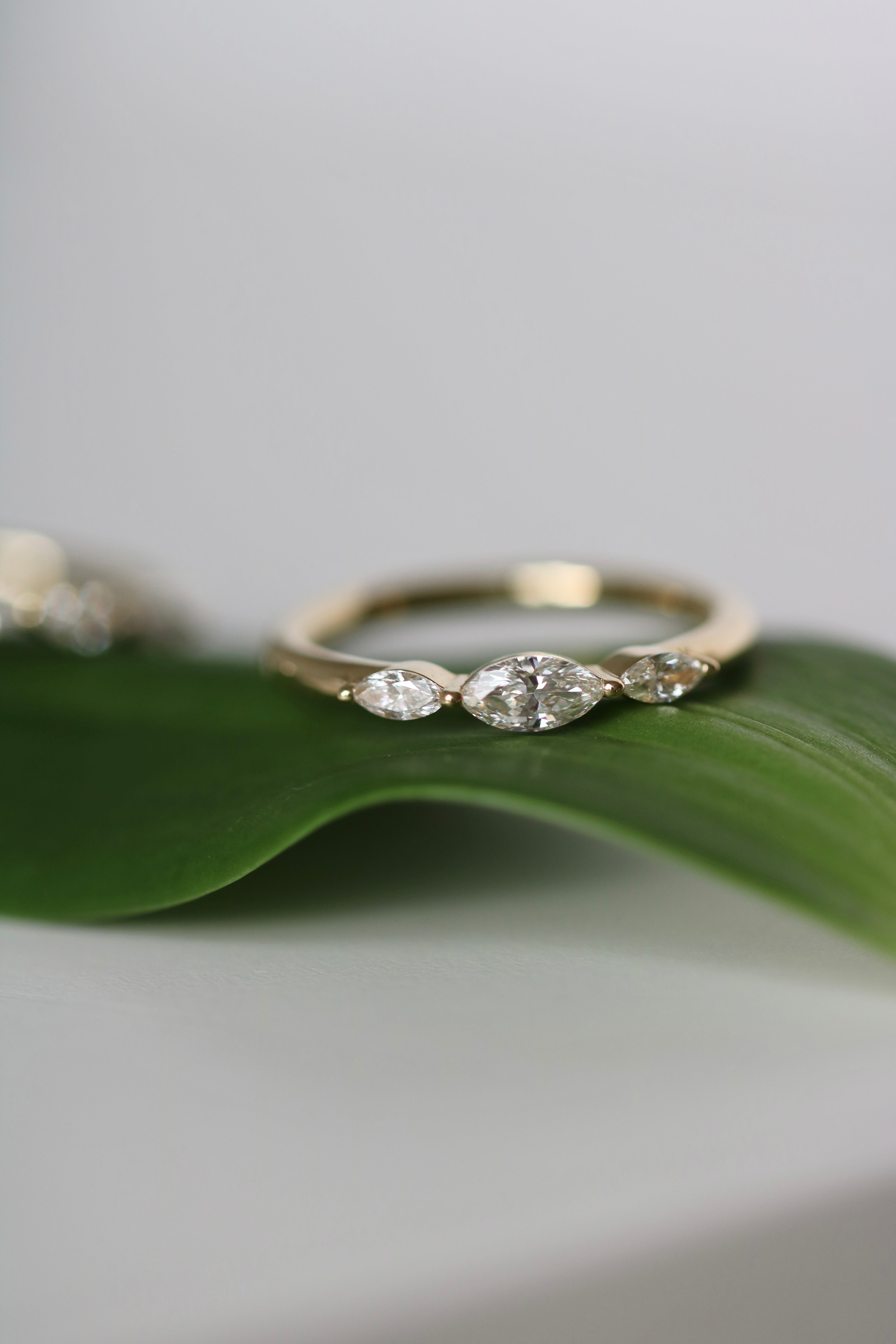 Meant to be her diamantring - 18kt Gult Gull