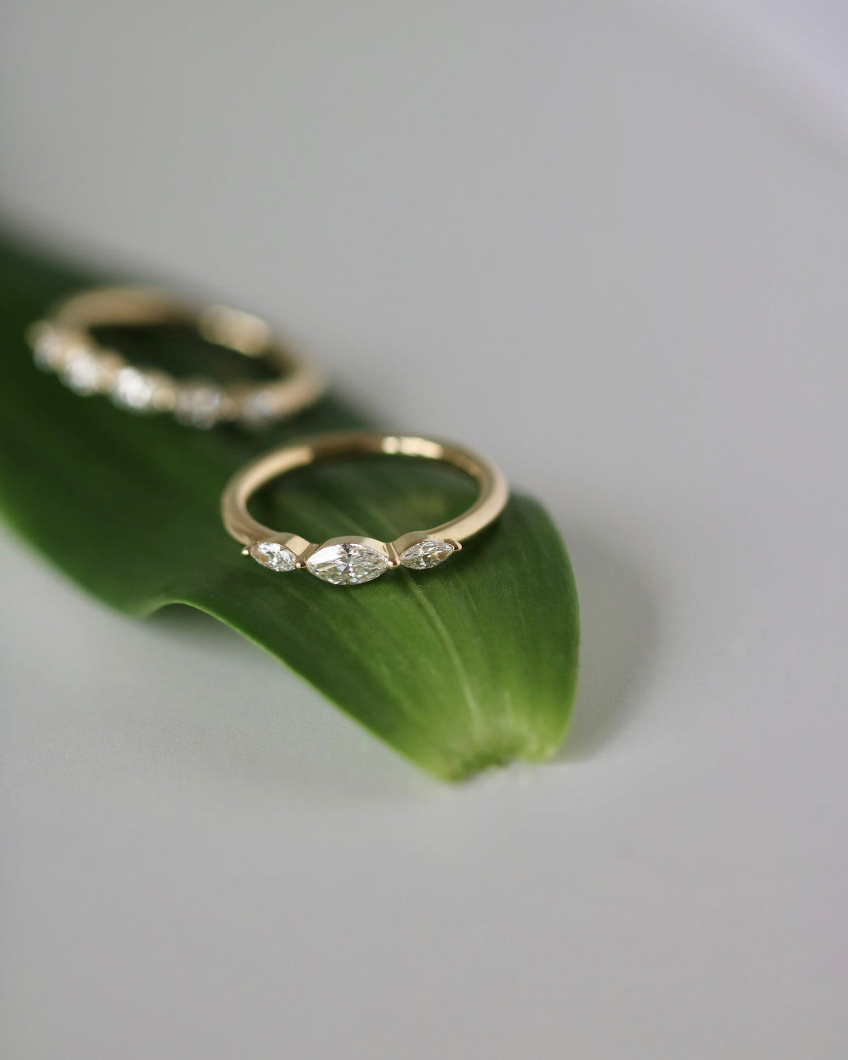 Meant to Be Her Promise Ring - 18kt Gult Gull