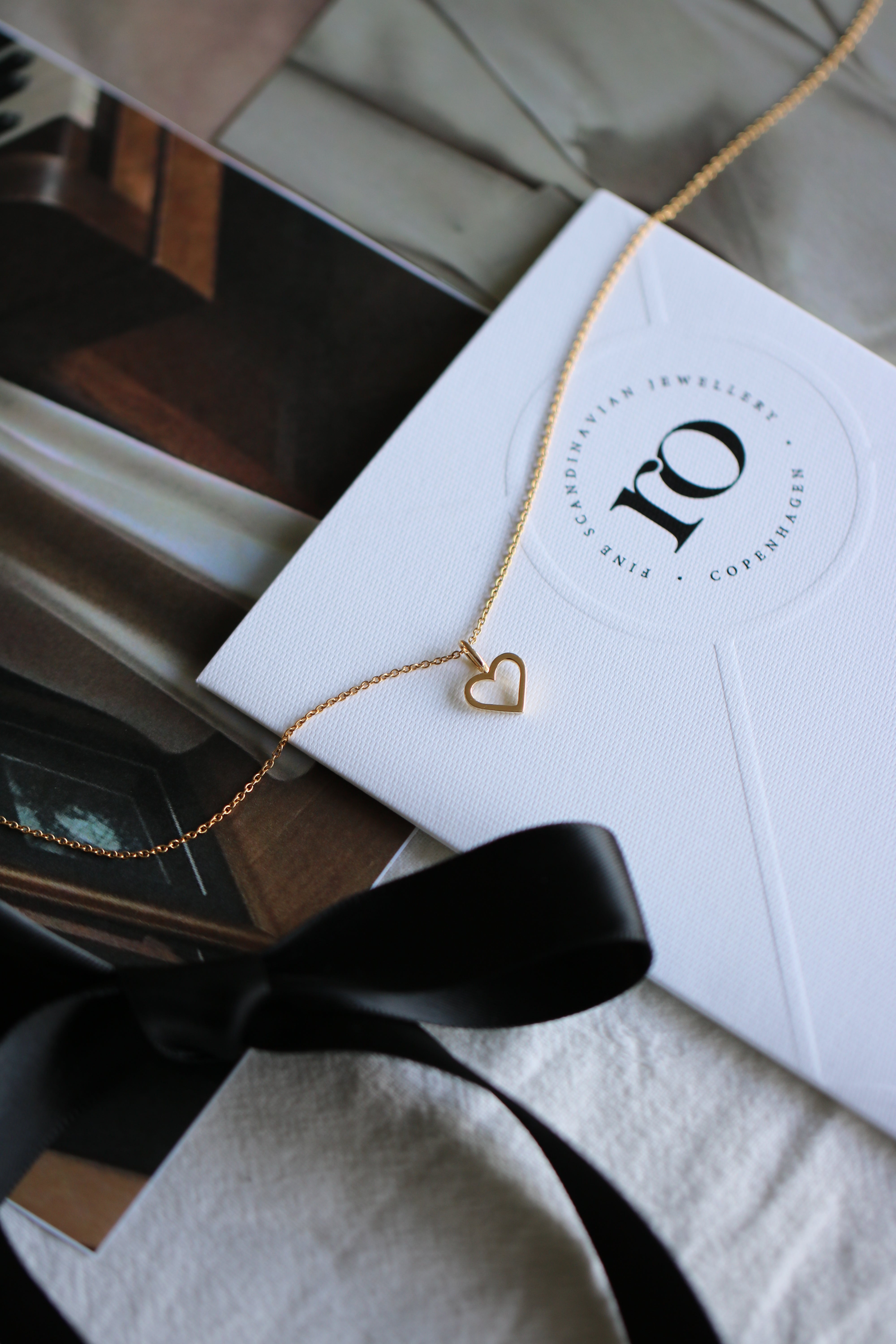 Symbols Open Heart Anheng - 18kt Gult Gull