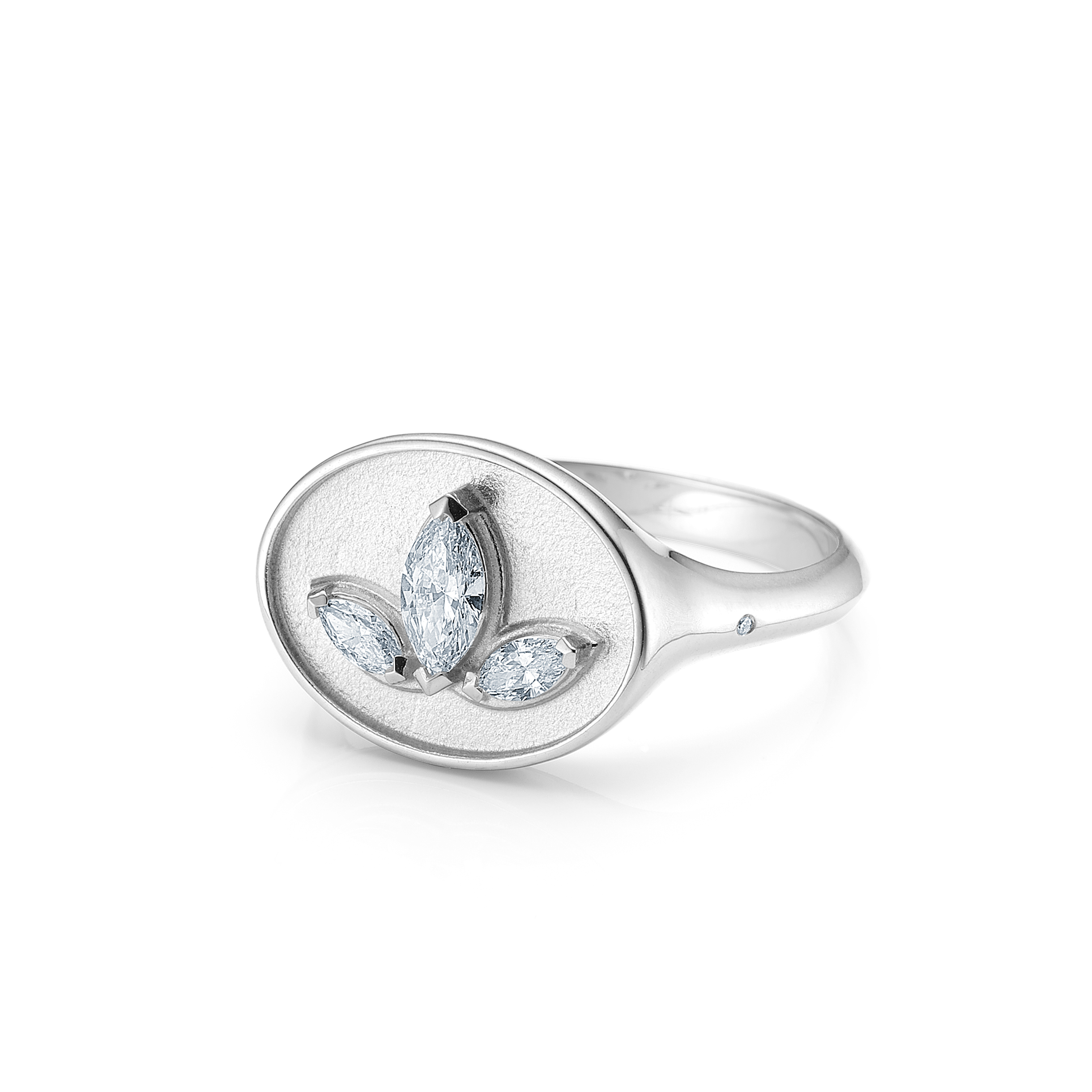 Inner Peace Lotus Diamantring - 18kt Hvitt Gull