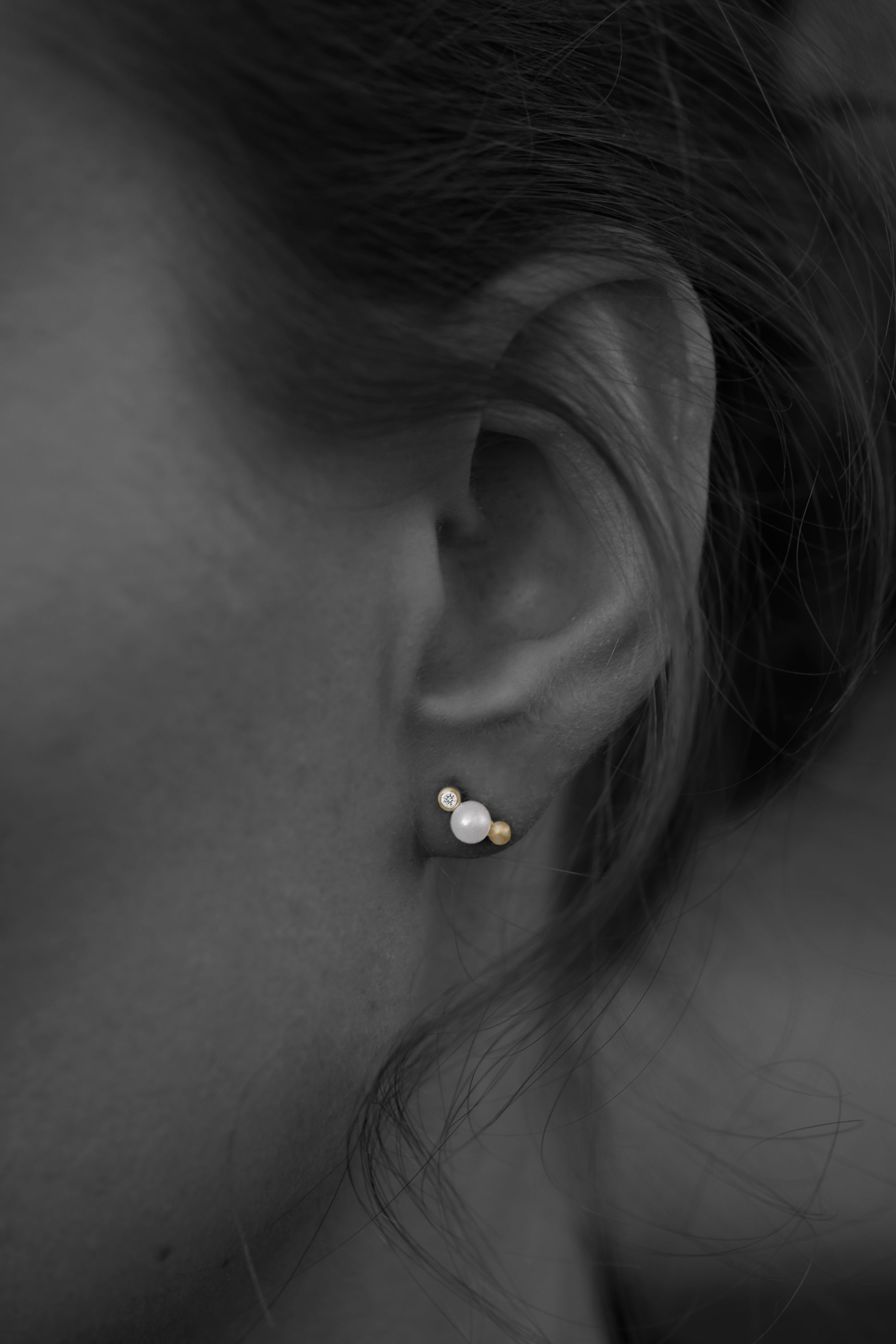 Orbit Dot Perle Øredobb S Høyre - 18kt Gult Gull