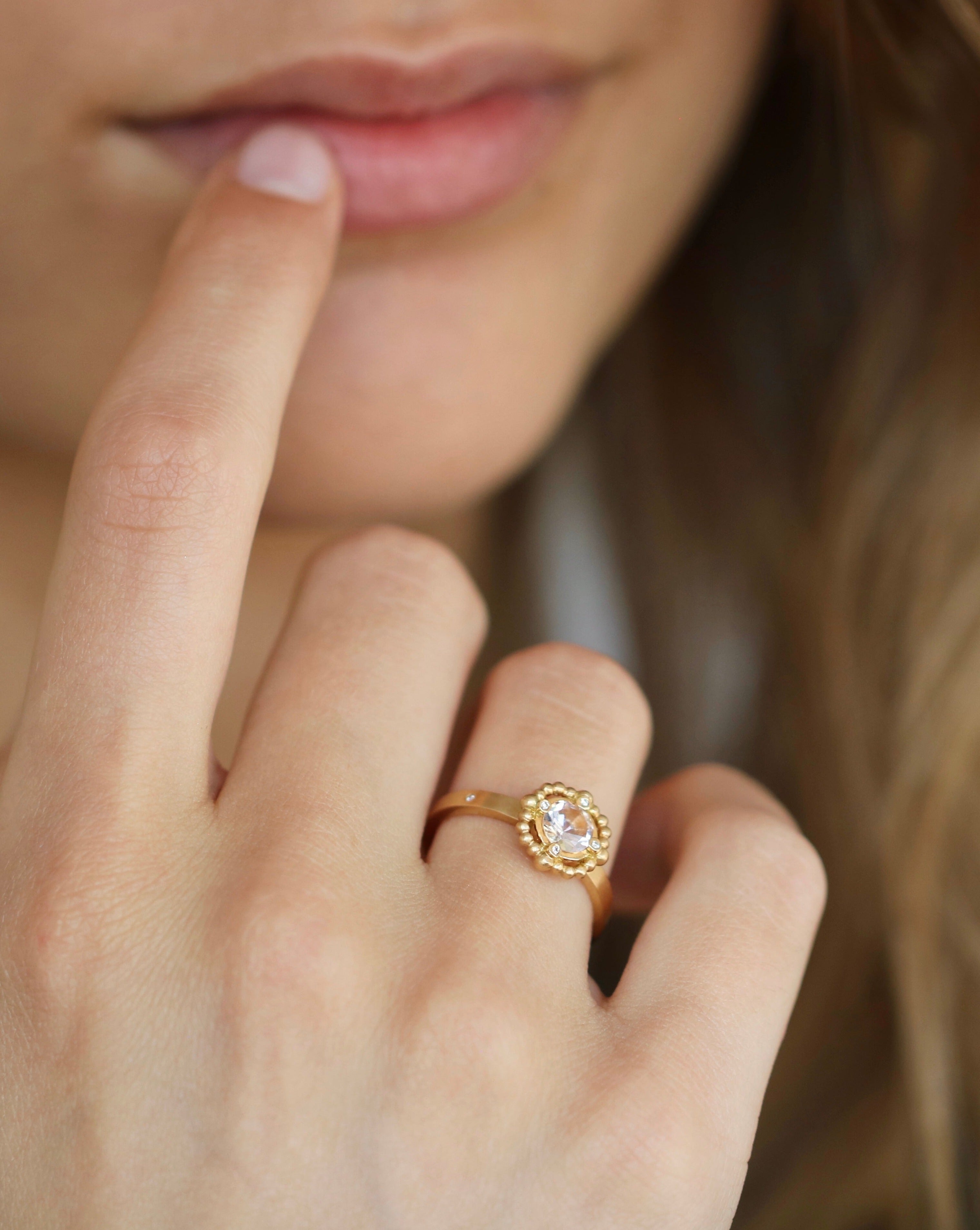 Orbit Rose Ring - 18kt Hvitt Gull
