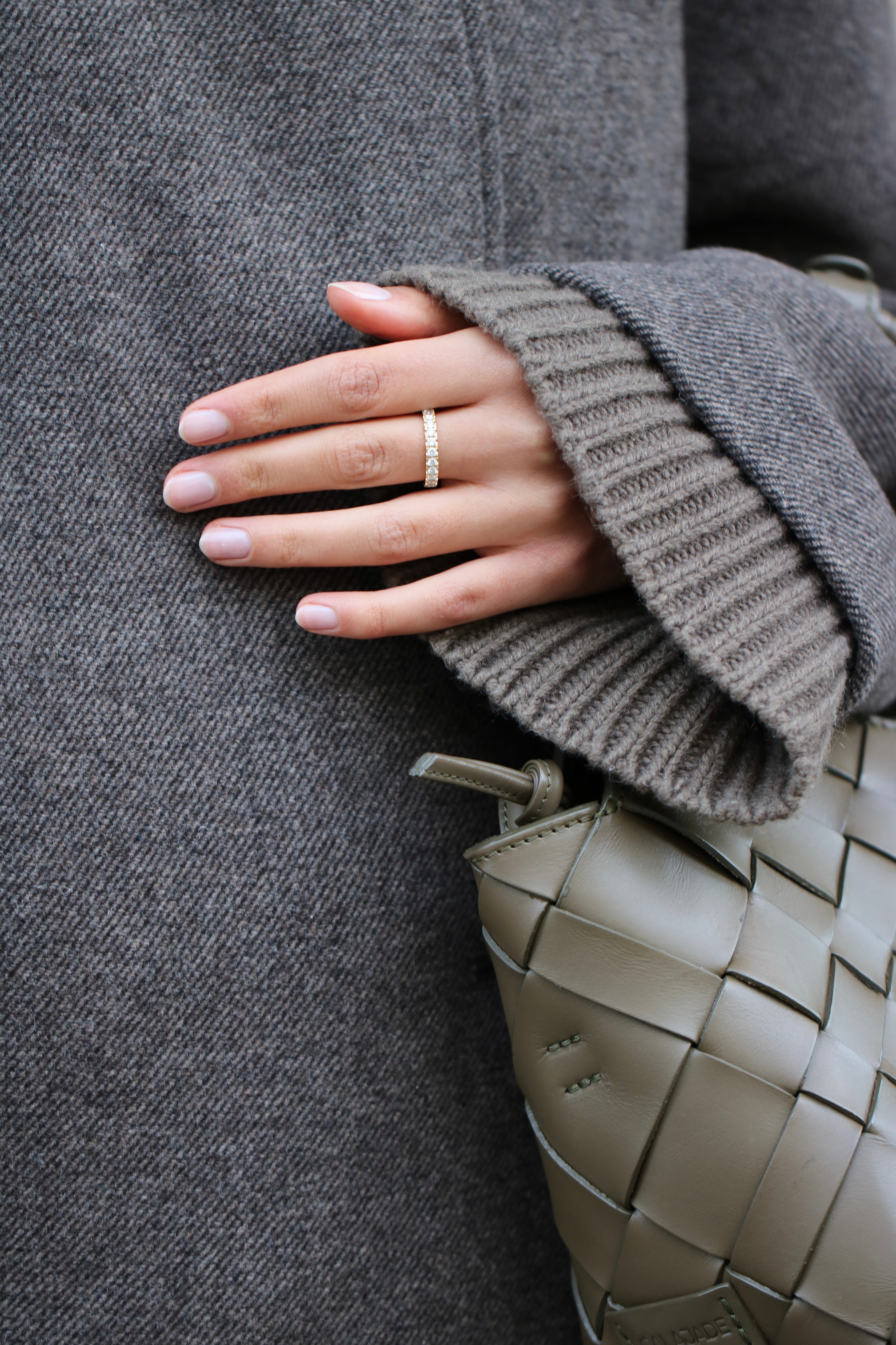 Meant to be her classic diamantring - 18kt Hvitt Gull