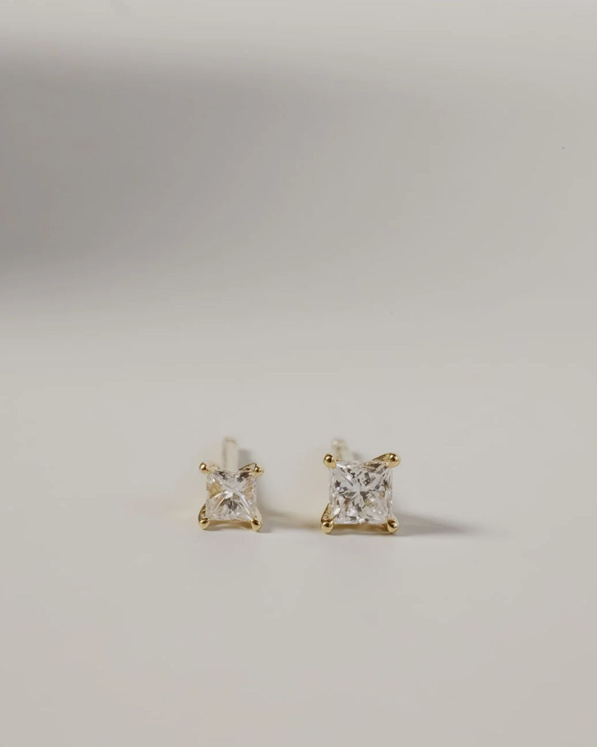 Meant to Be Her Forever Øredobb II - 18kt Gult Gull
