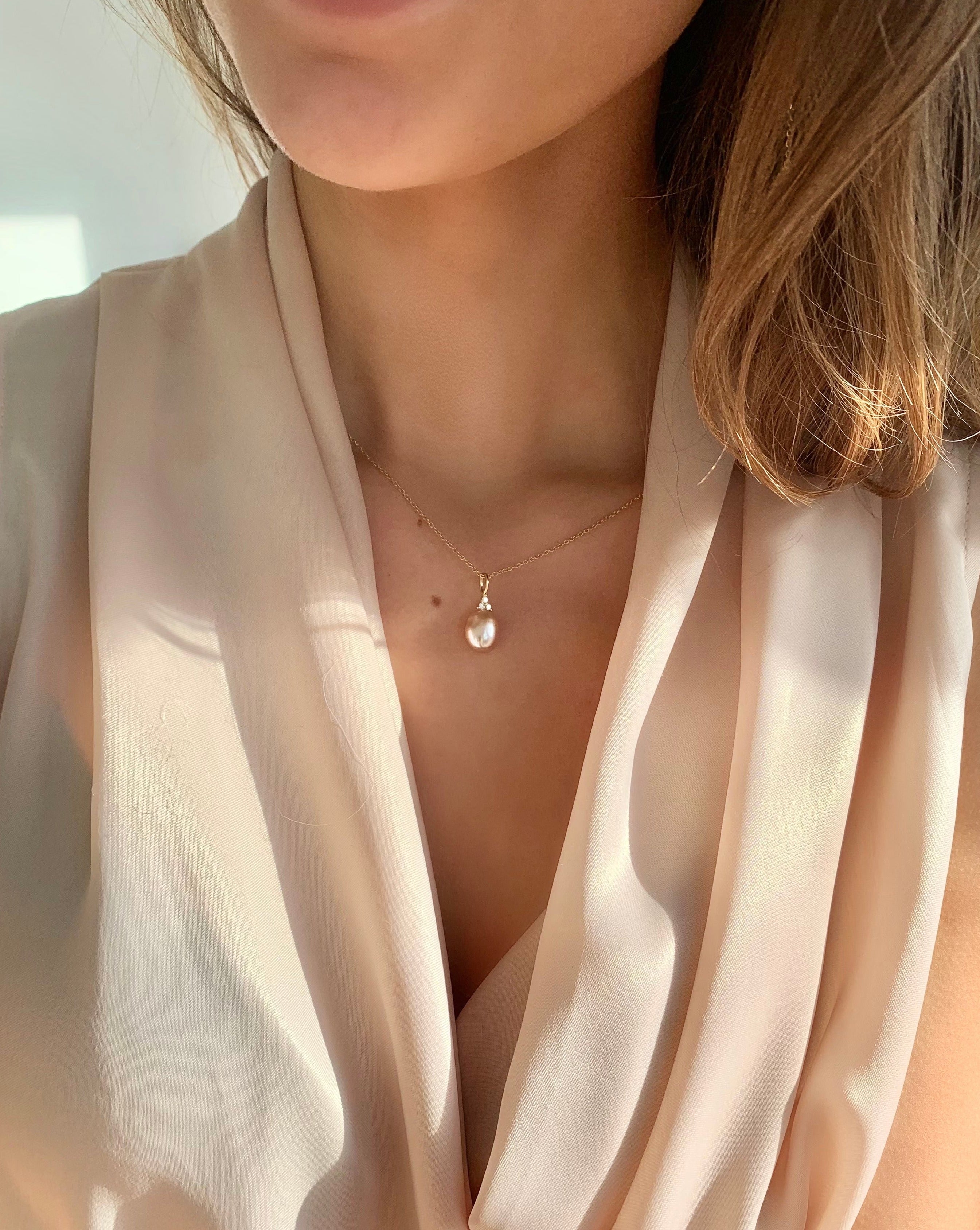 Fryd Pink Perle Anheng S - 18kt Hvitt Gull