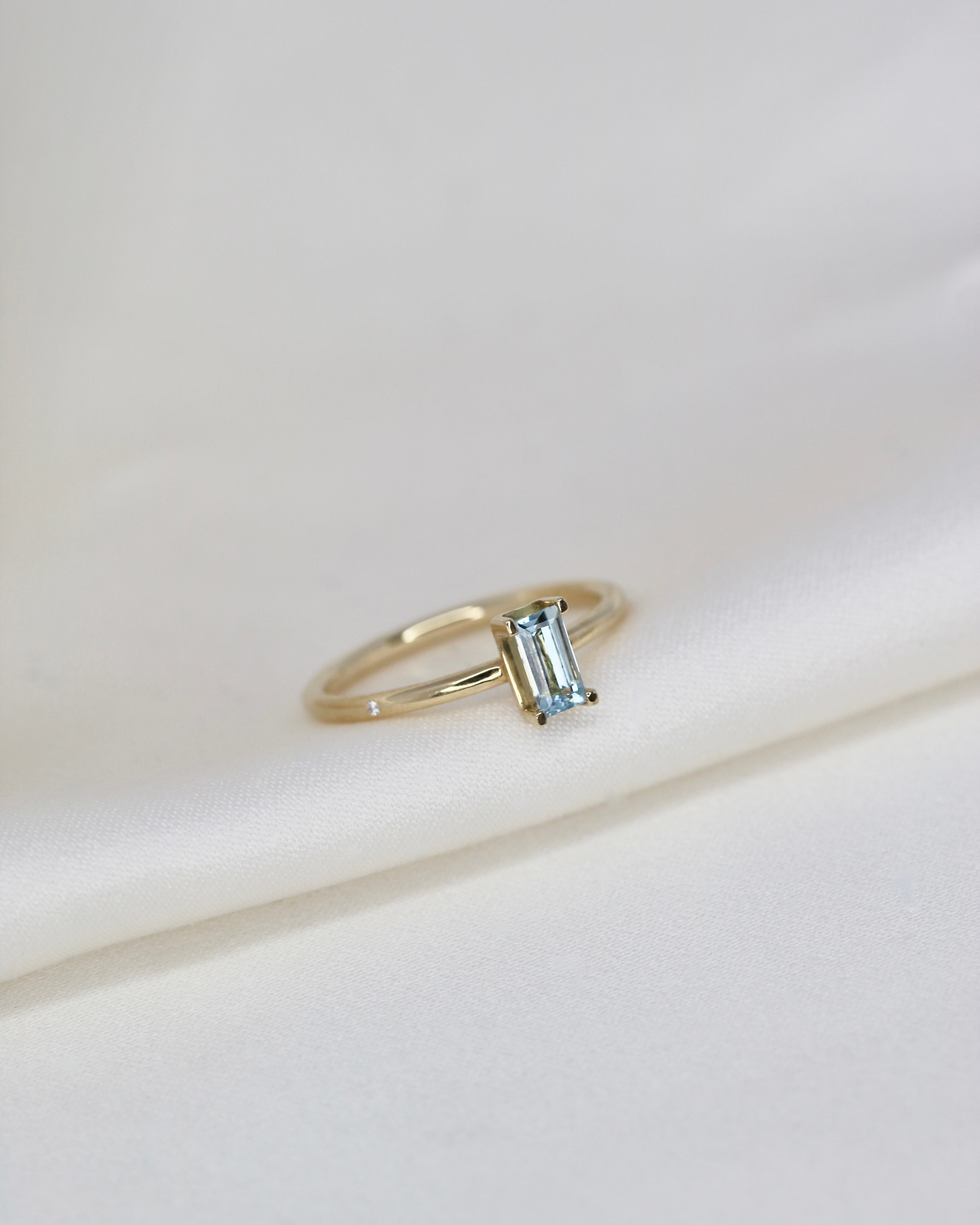 Nord Blue Ring S Turned - 18kt Gult Gull