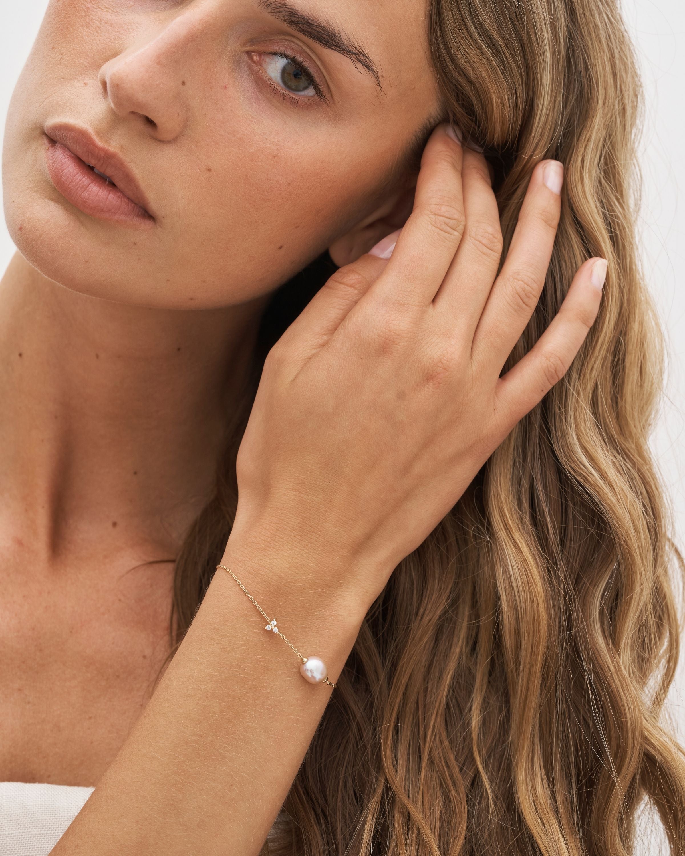 Fryd Diamant Perle Armbånd - 18kt Gult Gull