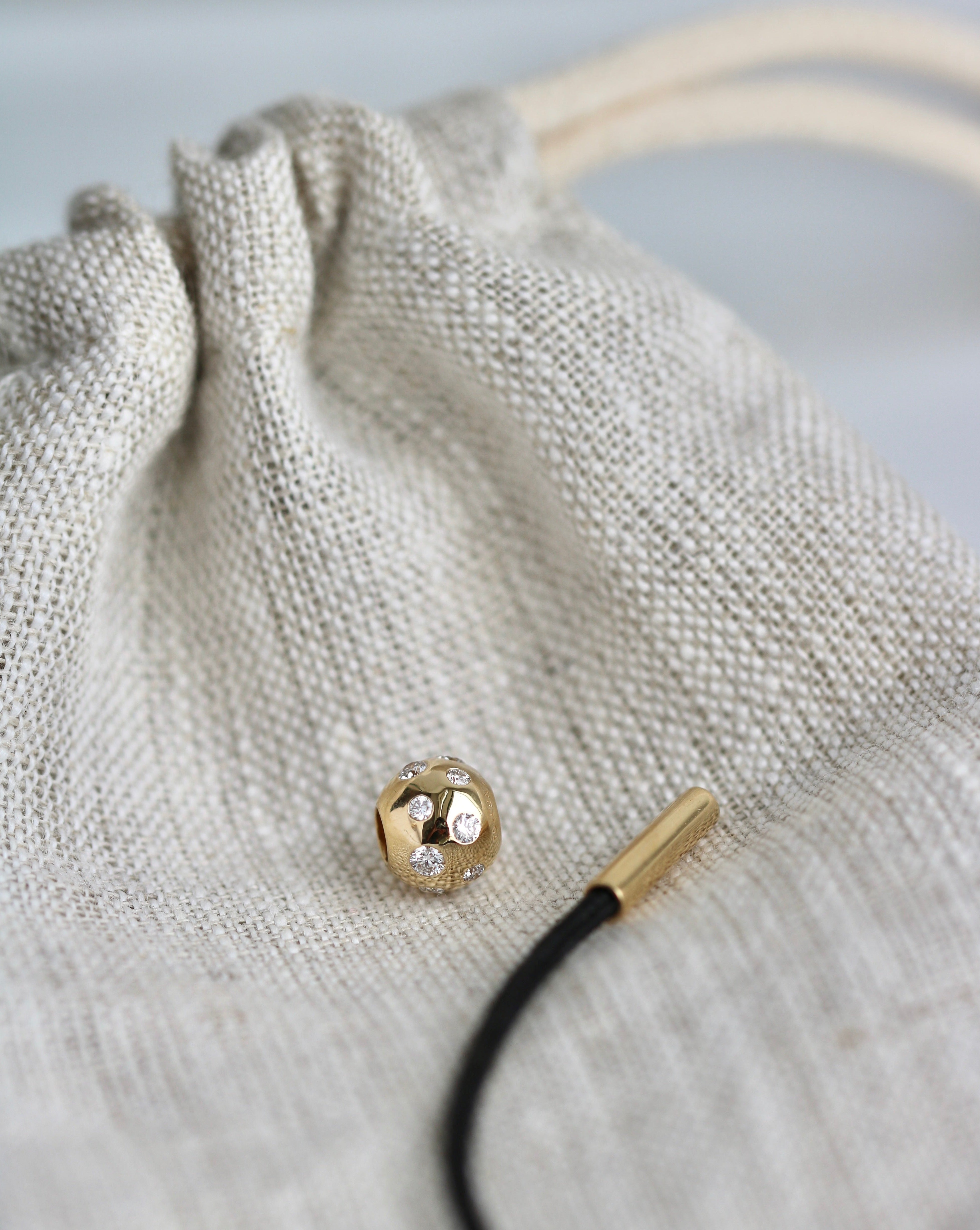 Inner Peace Diamant Dryss Perle - 18kt Gult Gull