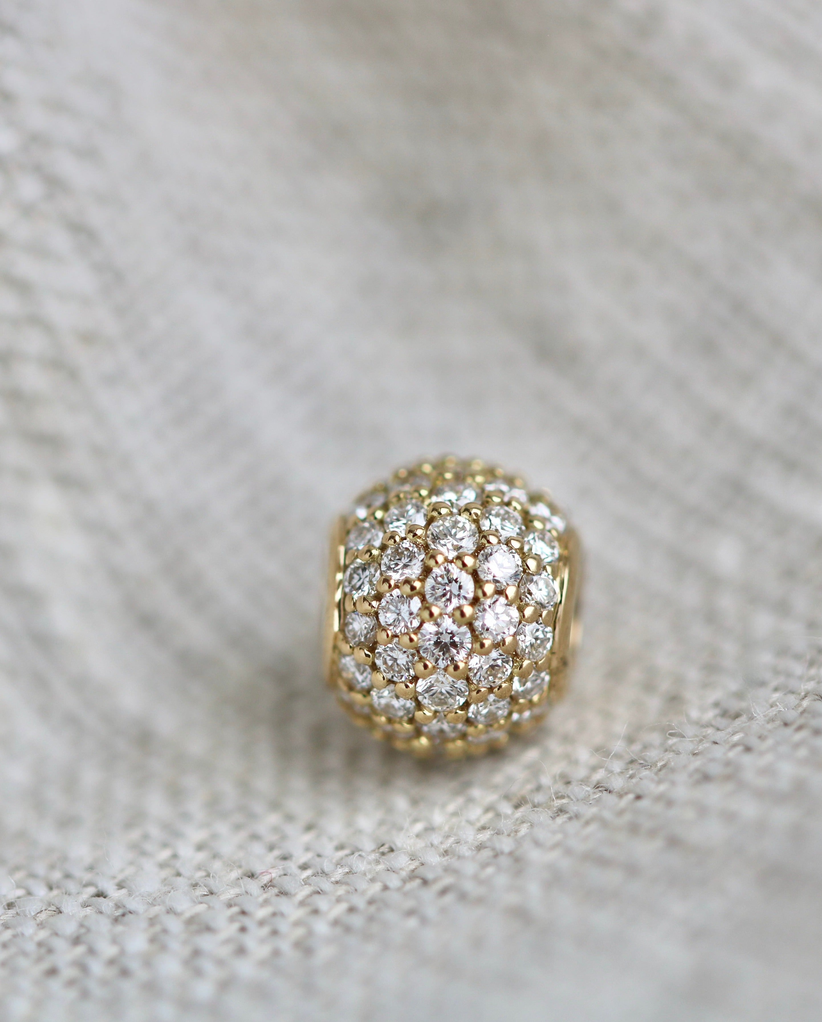 Inner Peace Petit Diamantperle - 18kt gult gull