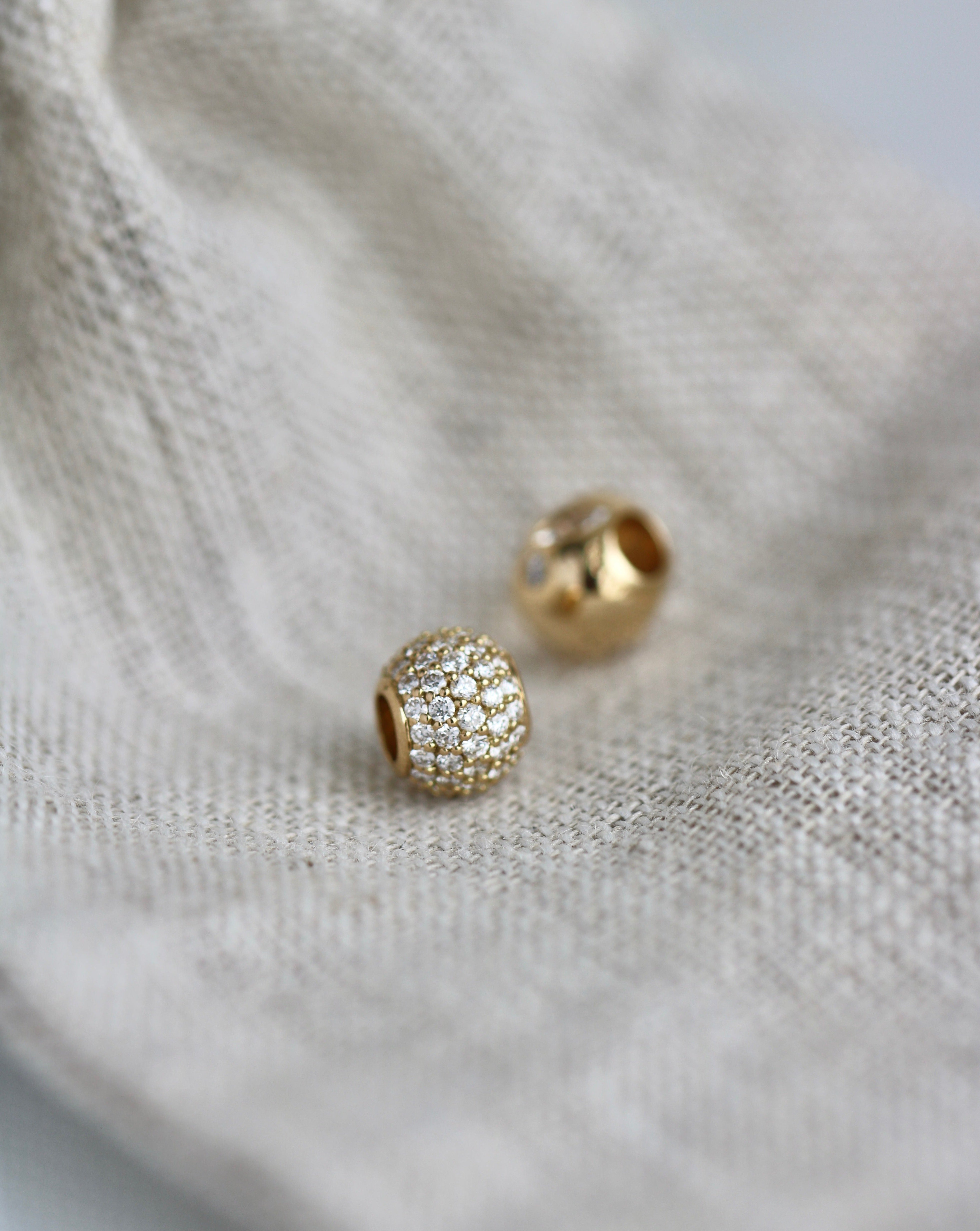 Inner Peace Petit Diamantperle - 18kt gult gull