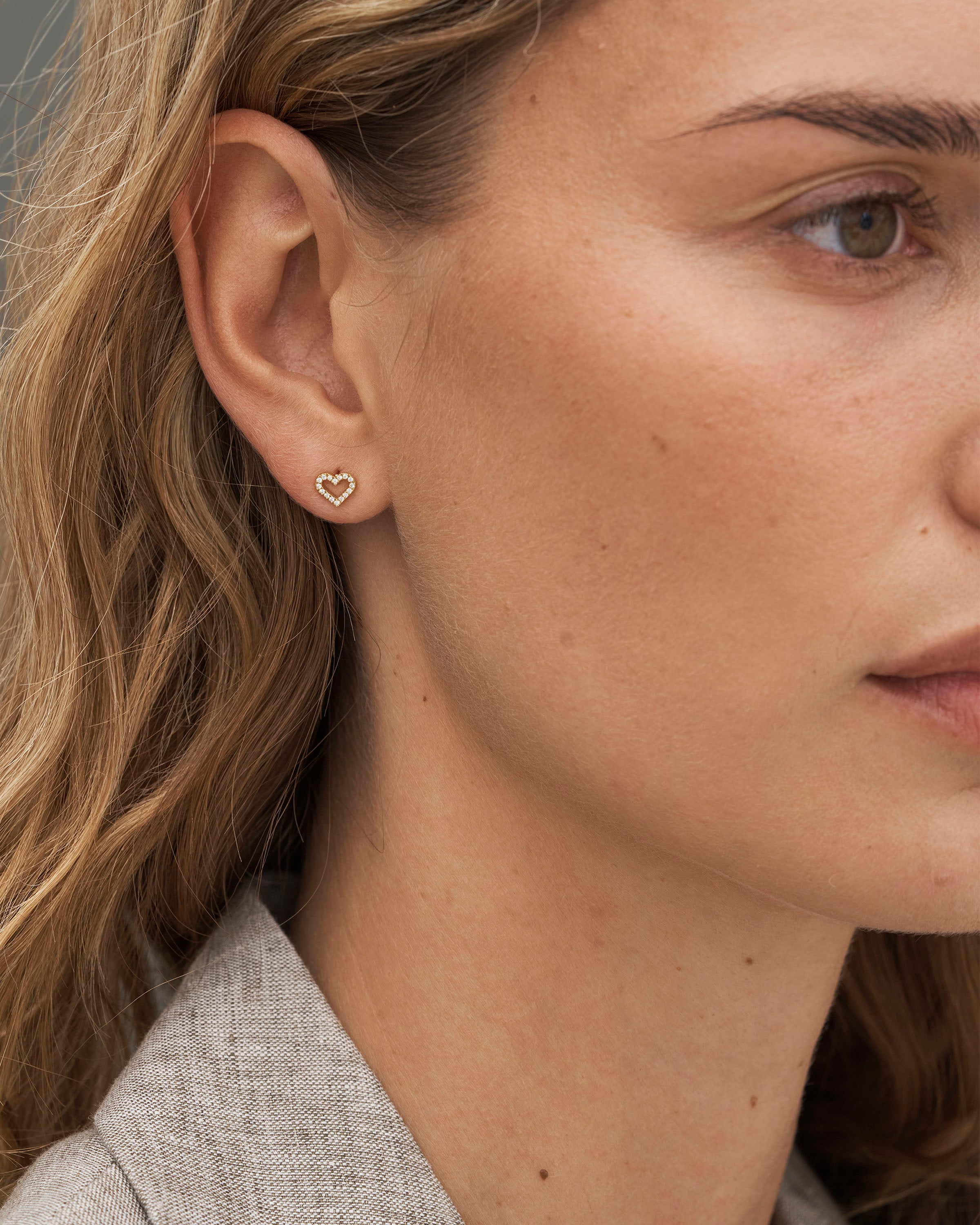 Symbols Open Heart diamantøredobb II - 18kt Gult Gull