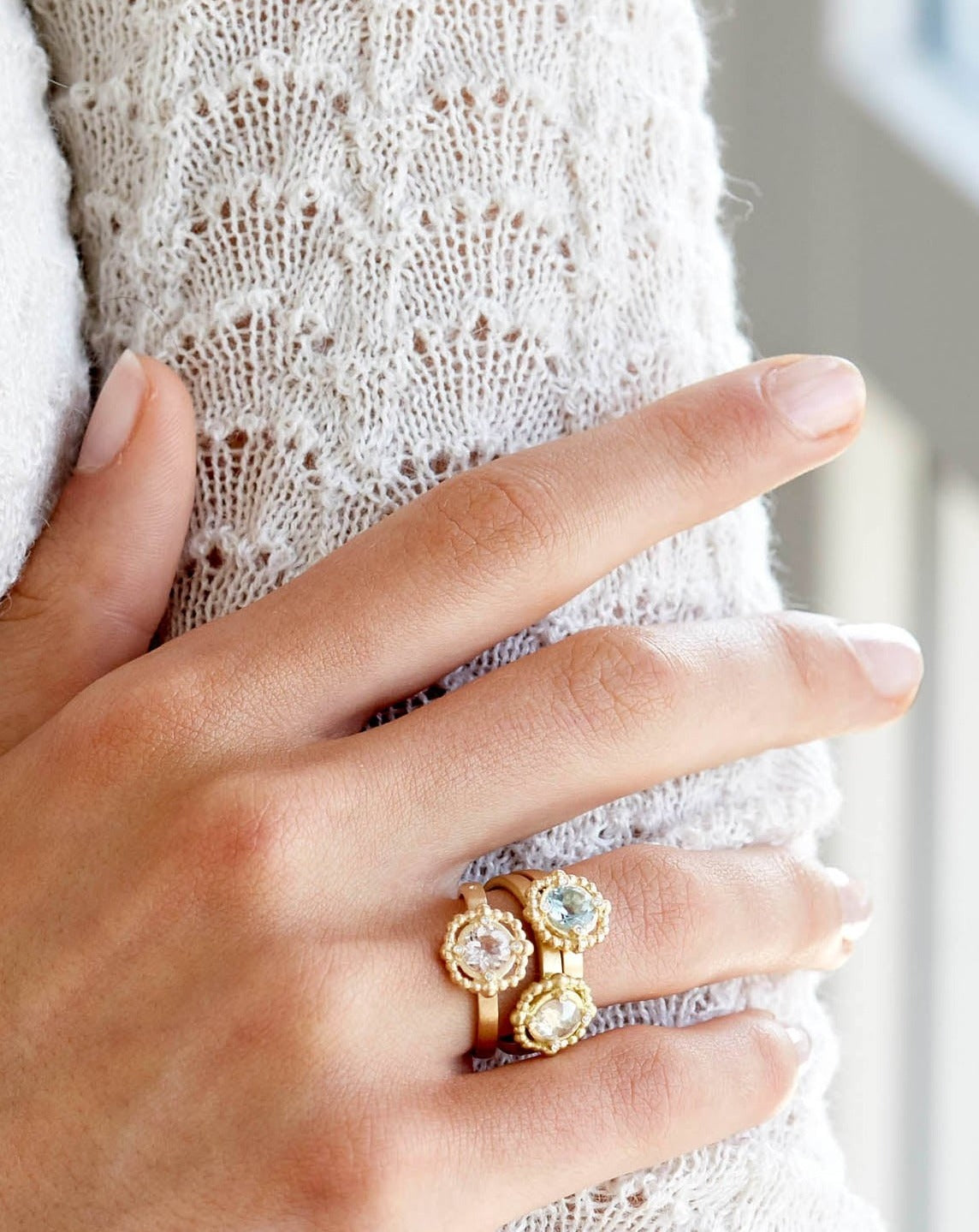 Orbit Blue Ring - 18kt Gult Gull
