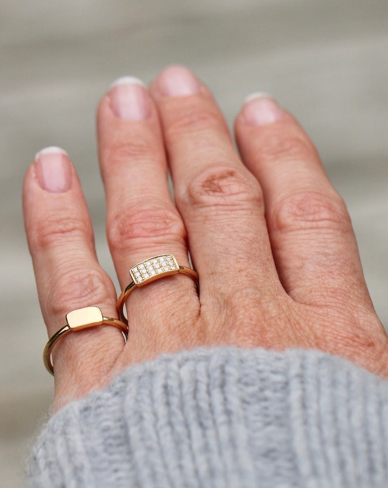 Rock Square Diamond Ring - 18kt Yellow Gold