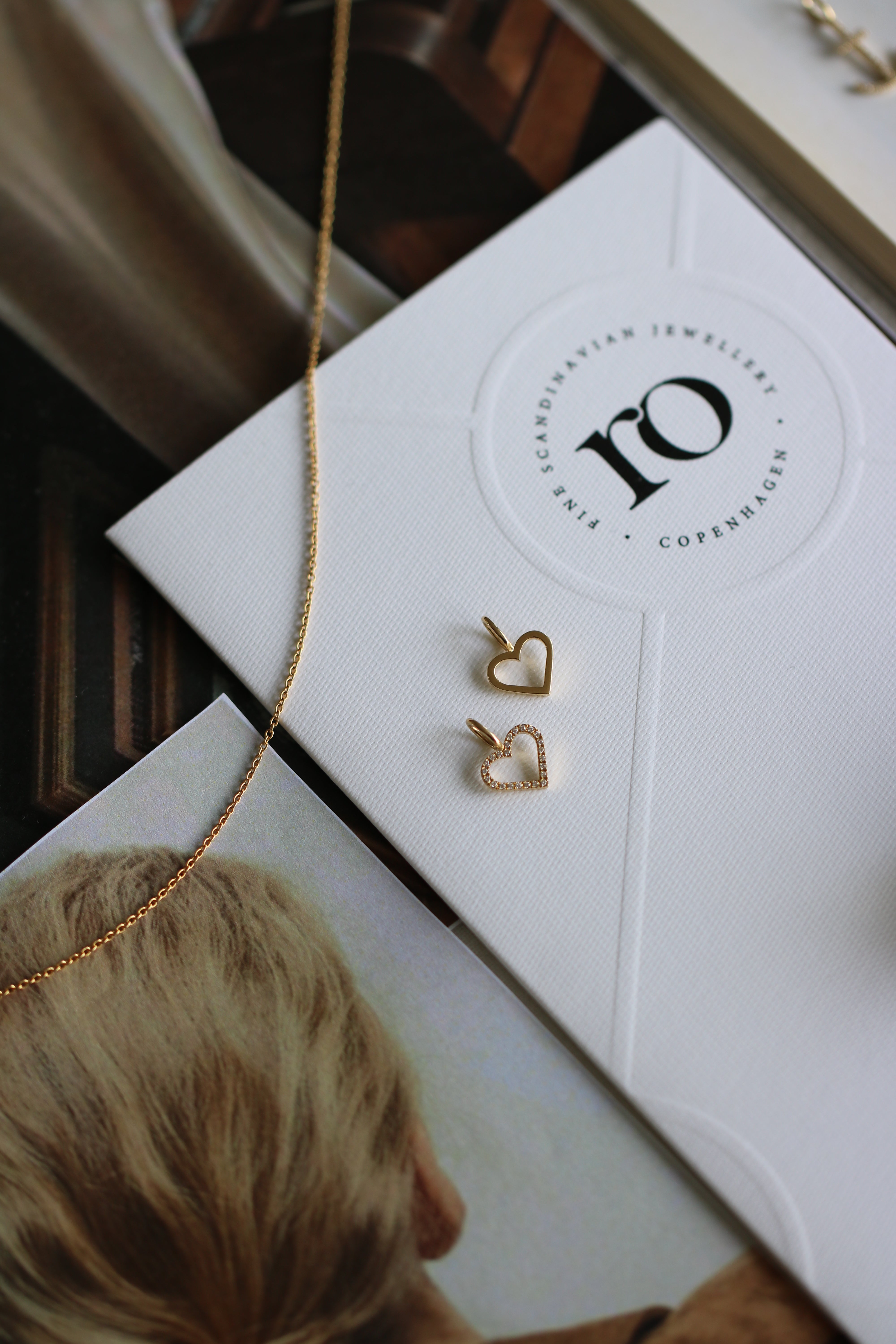 Symbols Open Heart diamant Anheng - 18kt Gult Gull