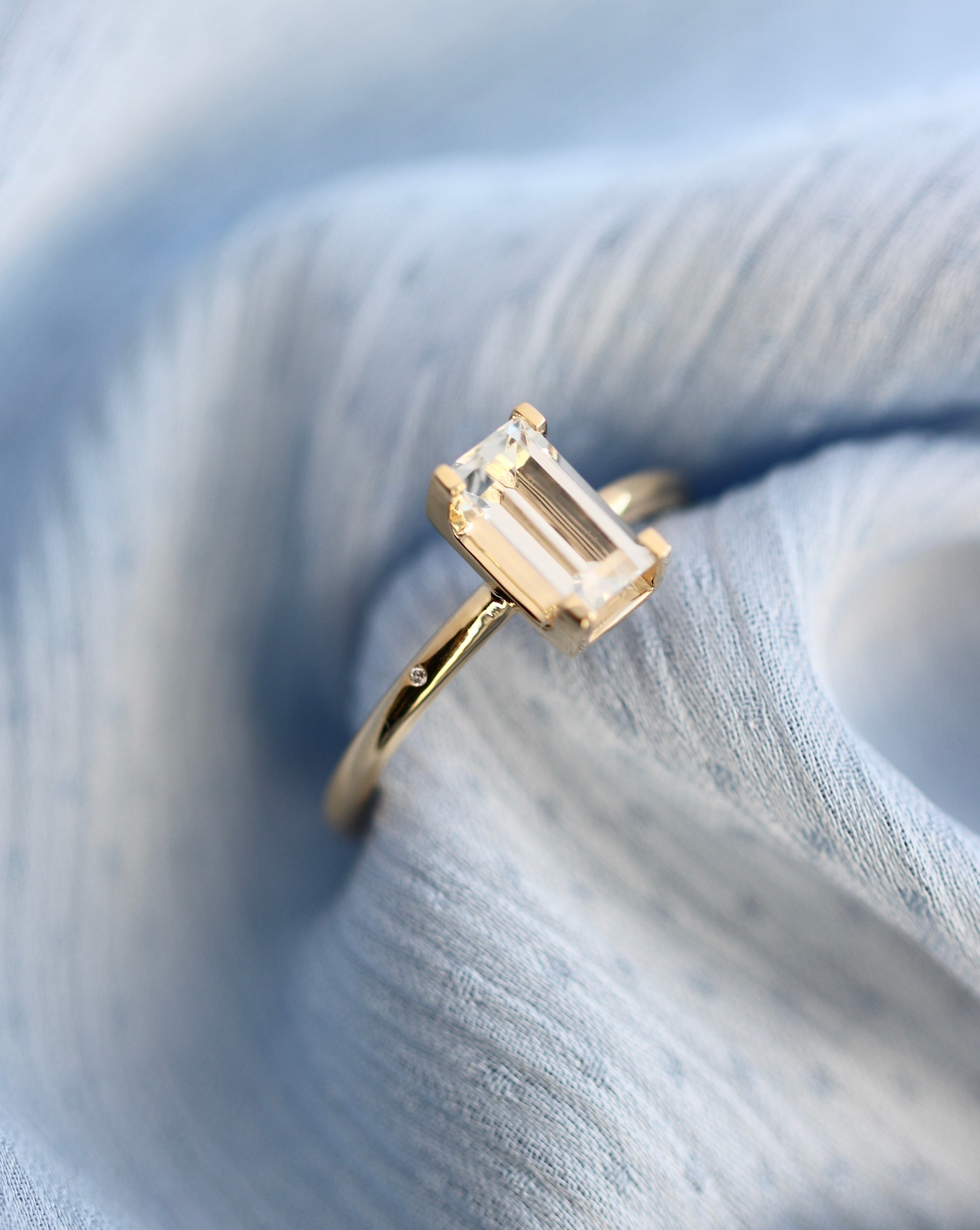 Nord White Ring turned - 18kt Gult Gull