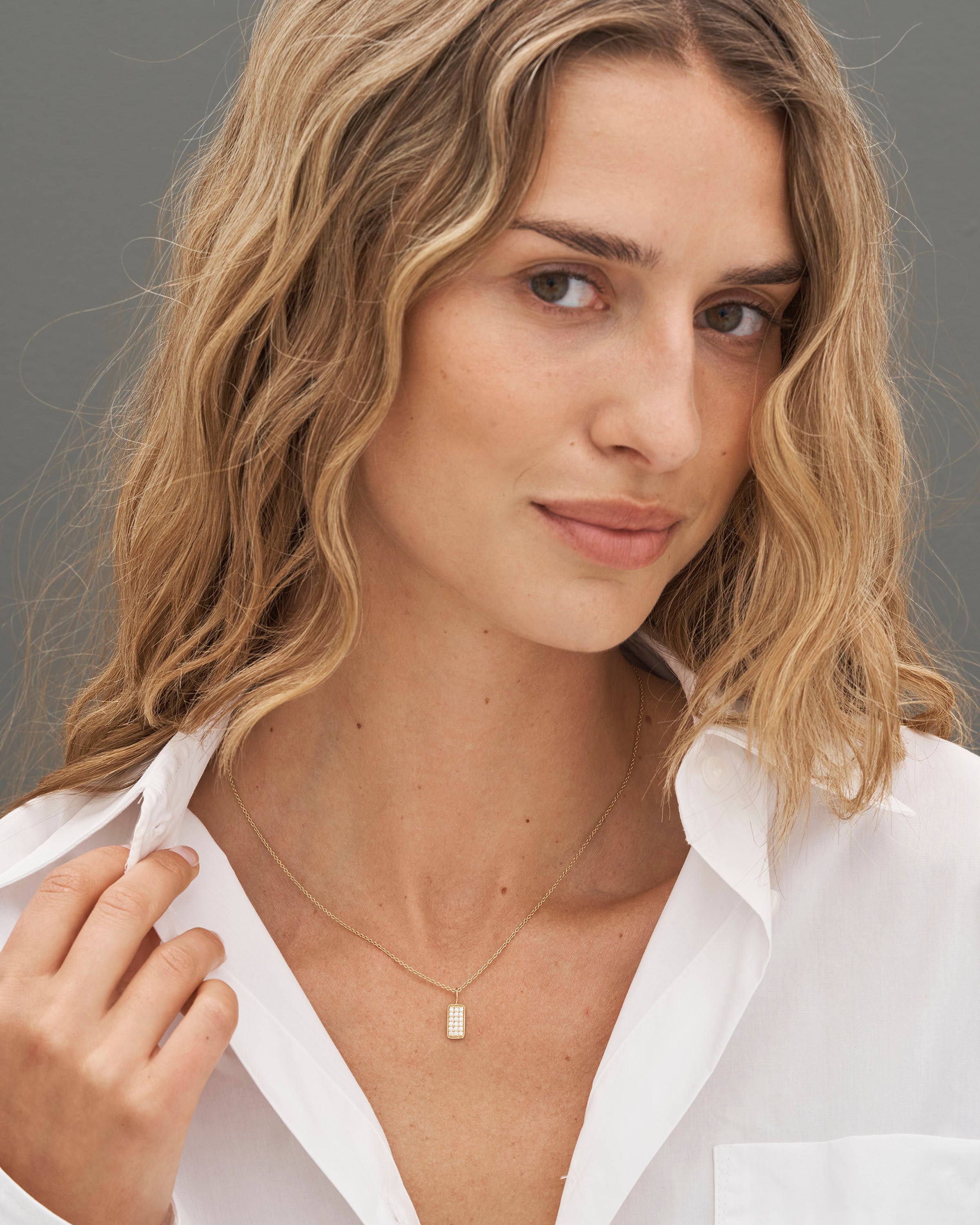 Square Diamant Anheng - 18kt Gult Gull