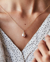 Fryd Pink Pearl Pendant S - 18kt Yellow Gold