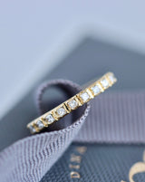 Rå Classic Diamond Ring Aligned - 18kt Yellow Gold