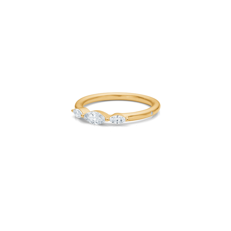 Her diamond ring - 18kt Yellow Gold