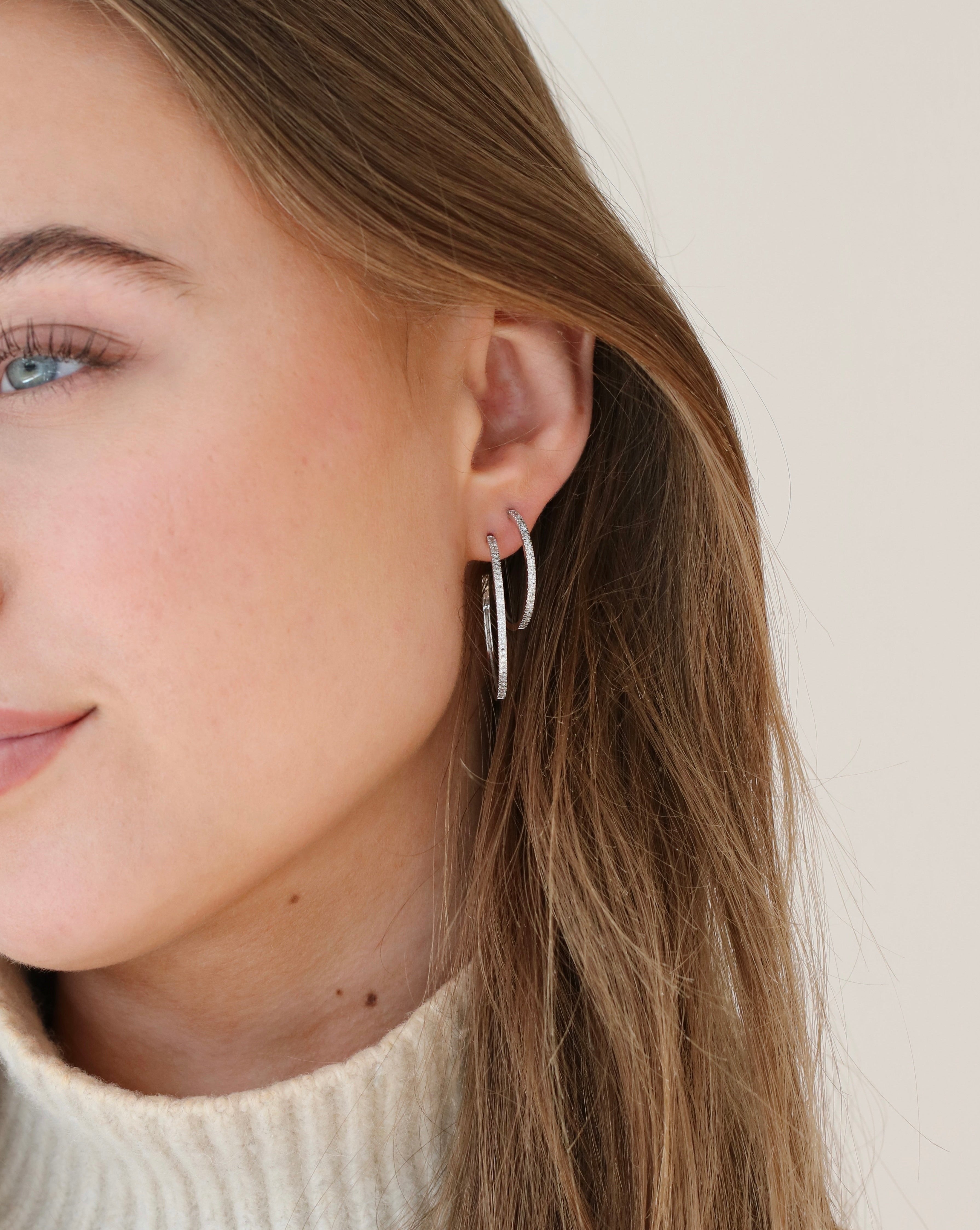 Rock Classic Grey Diamant Hoop L - 18kt Hvitt Gull
