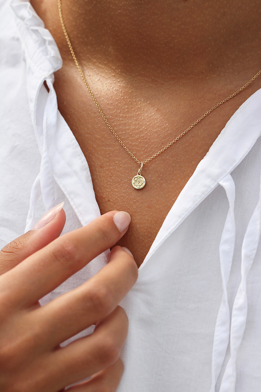 Inner Peace Rotchakra Anheng - 18kt Gult Gull