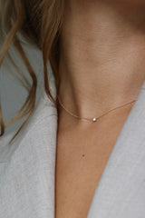 Floating Diamond necklace - 18kt Yellow gold