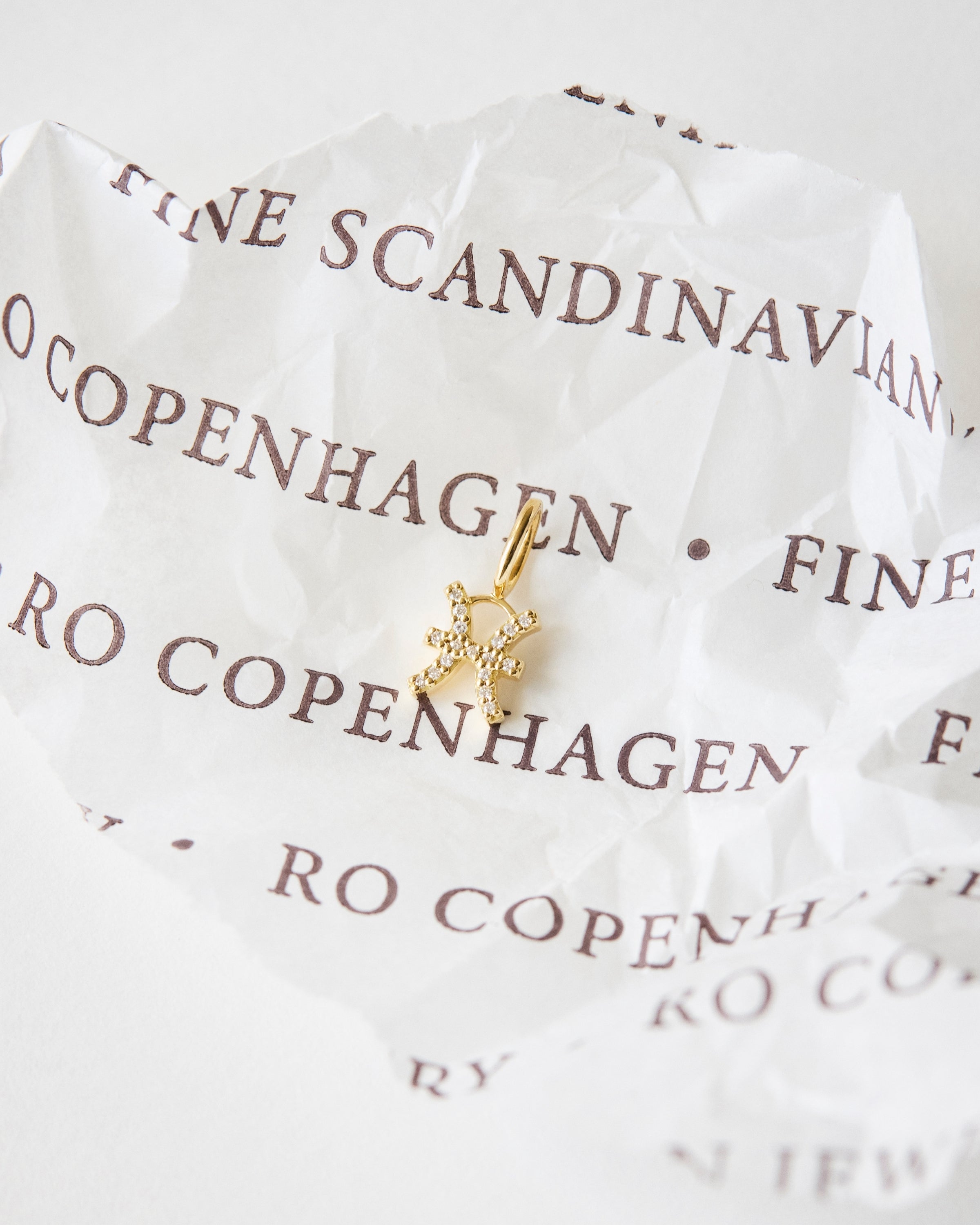 My Fiskene Diamant Anheng - 18kt Gult Gull