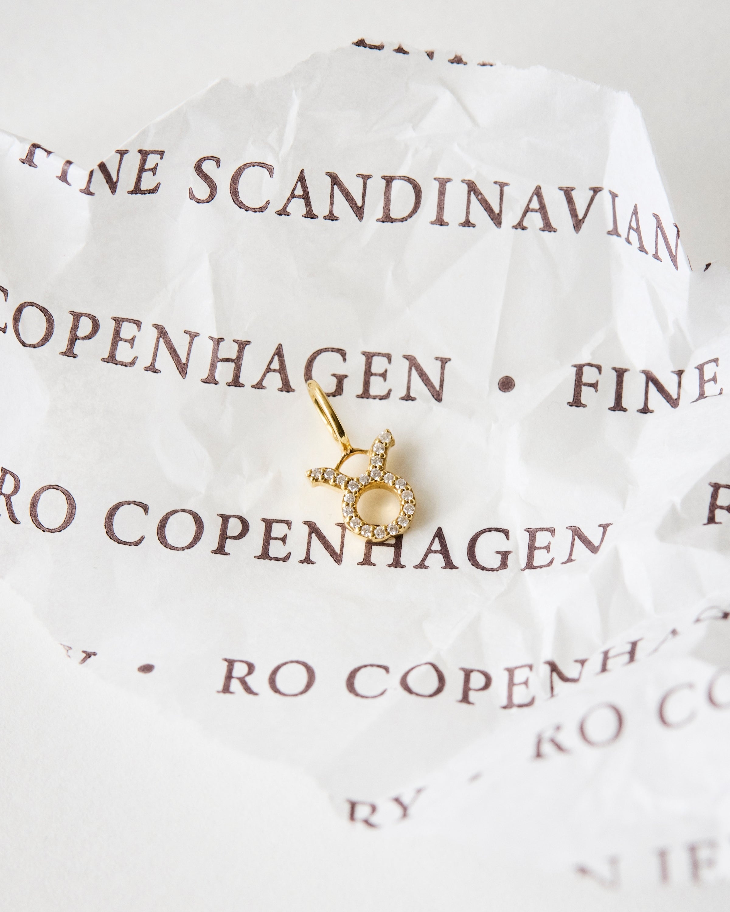 My Tyren Diamant Anheng - 18kt Gult Gull